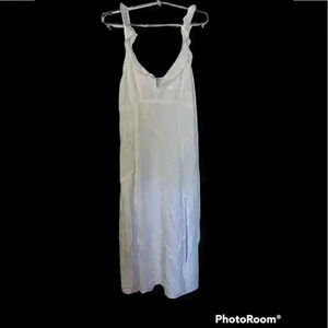 ❤️ 3 for $30 Pull & Bear linen midi dress